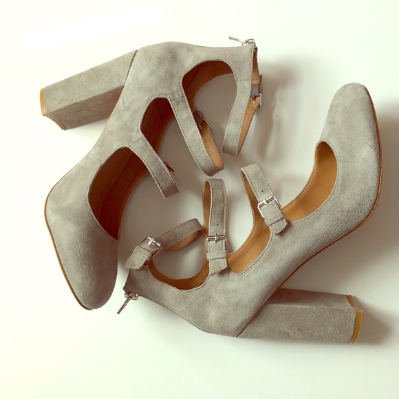 Steve Madden Shoes - Steve Madden veruca heel